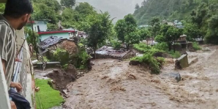 dehradun-cloudburst-heavy-rain-flood-itpark