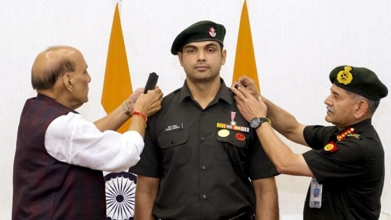 नीरज चोपड़ा को मिली बड़ी सम्मानजनक जिम्मेदारी – बने भारतीय सेना में लेफ्टिनेंट कर्नल
