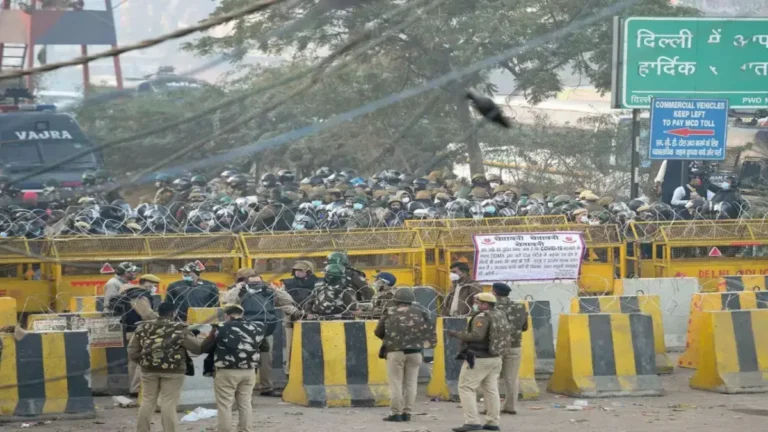 दिल्ली में BS-3 गाड़ियों पर बड़ा एक्शन: प्रदूषण के चलते सख्त बैन, बॉर्डर पर चेकिंग शुरू