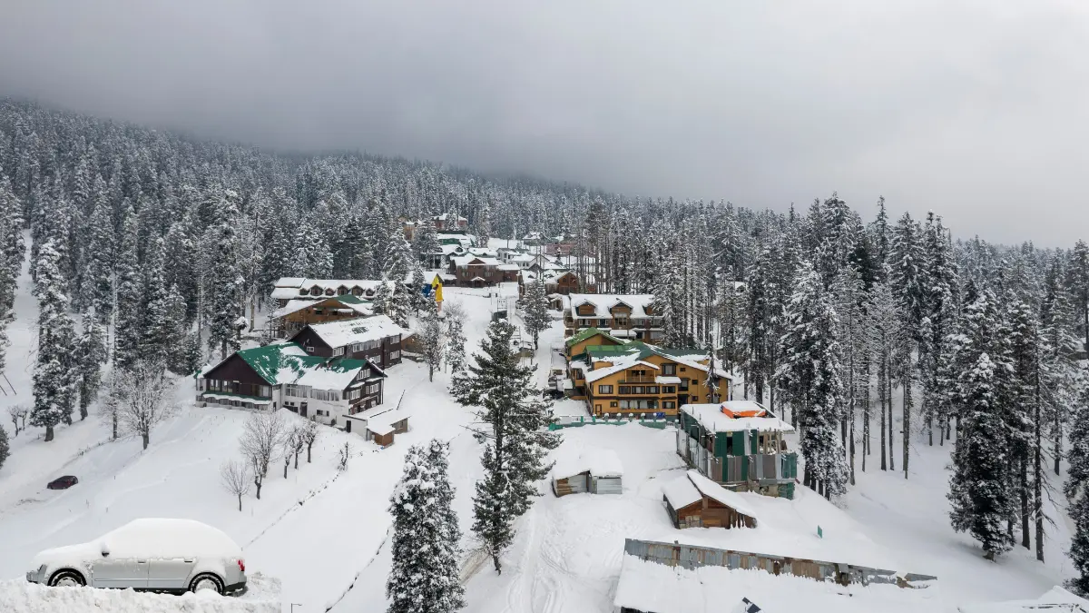 उत्तरी भारत: बर्फबारी और रोमांच के स्वर्ग-Bharati Fast News