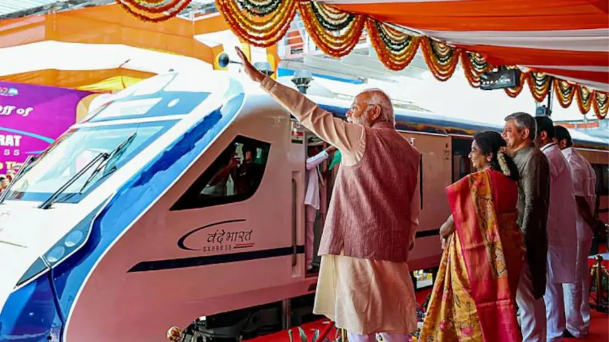 Vande Bharat Express 2025 2-Bharati Fast News